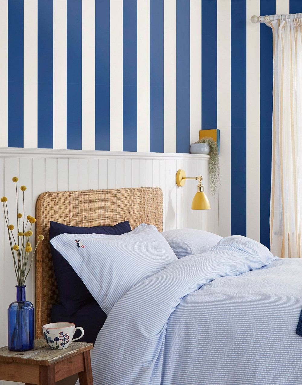 Joules Harborough Stripe Coast Blue Wallpaper - 118550_ROOMSET_01.jpg