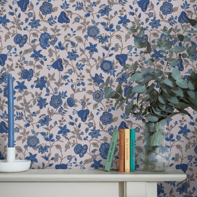 Joules Trailing Scot Cream & Blue Wallpaper